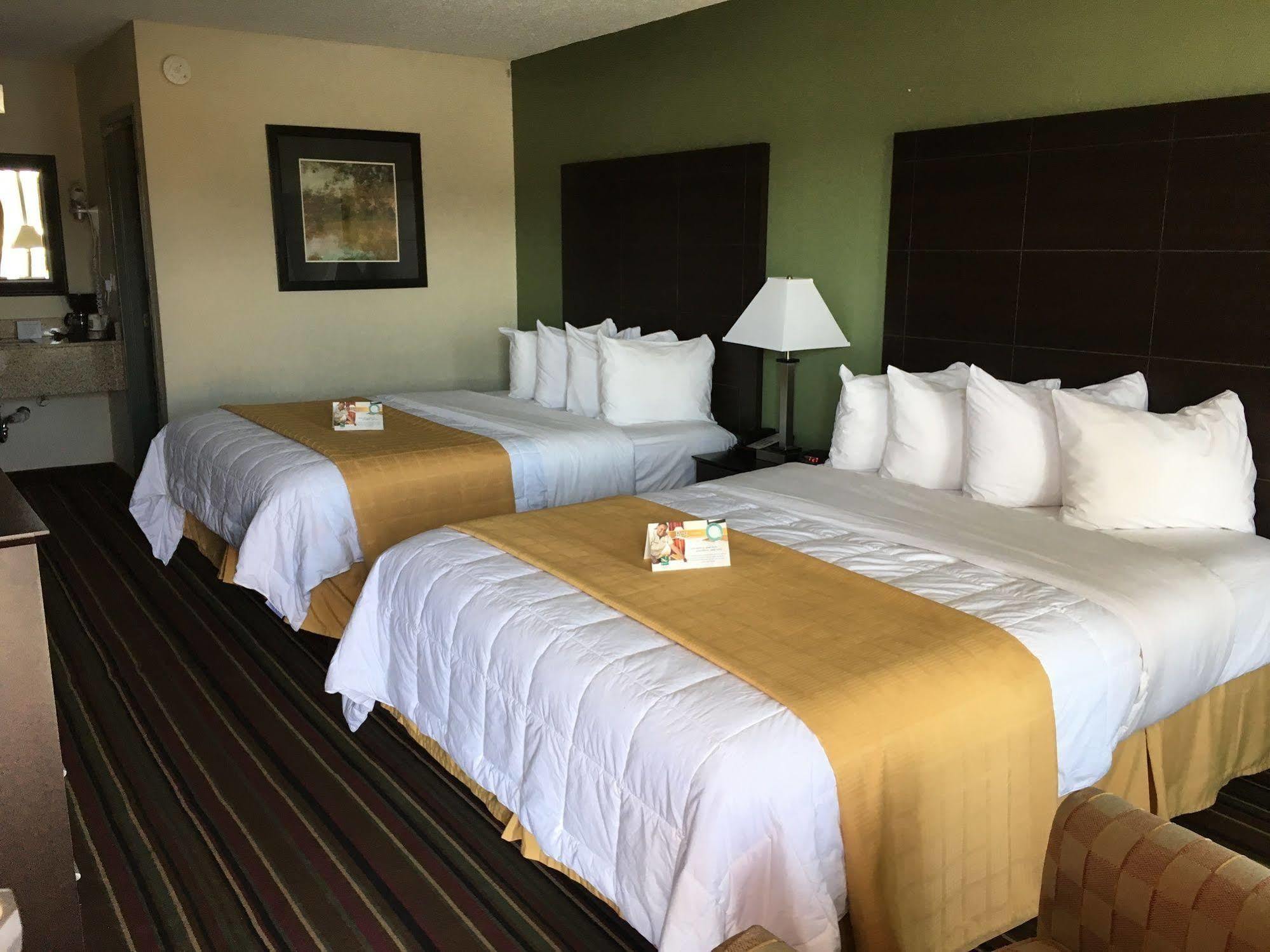 Quality Inn & Suites Horse Cave Exterior foto